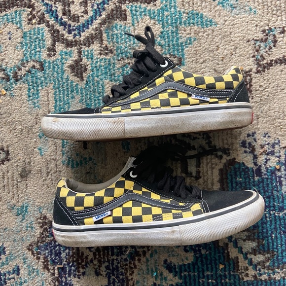 Vans - Picture 2 of 3